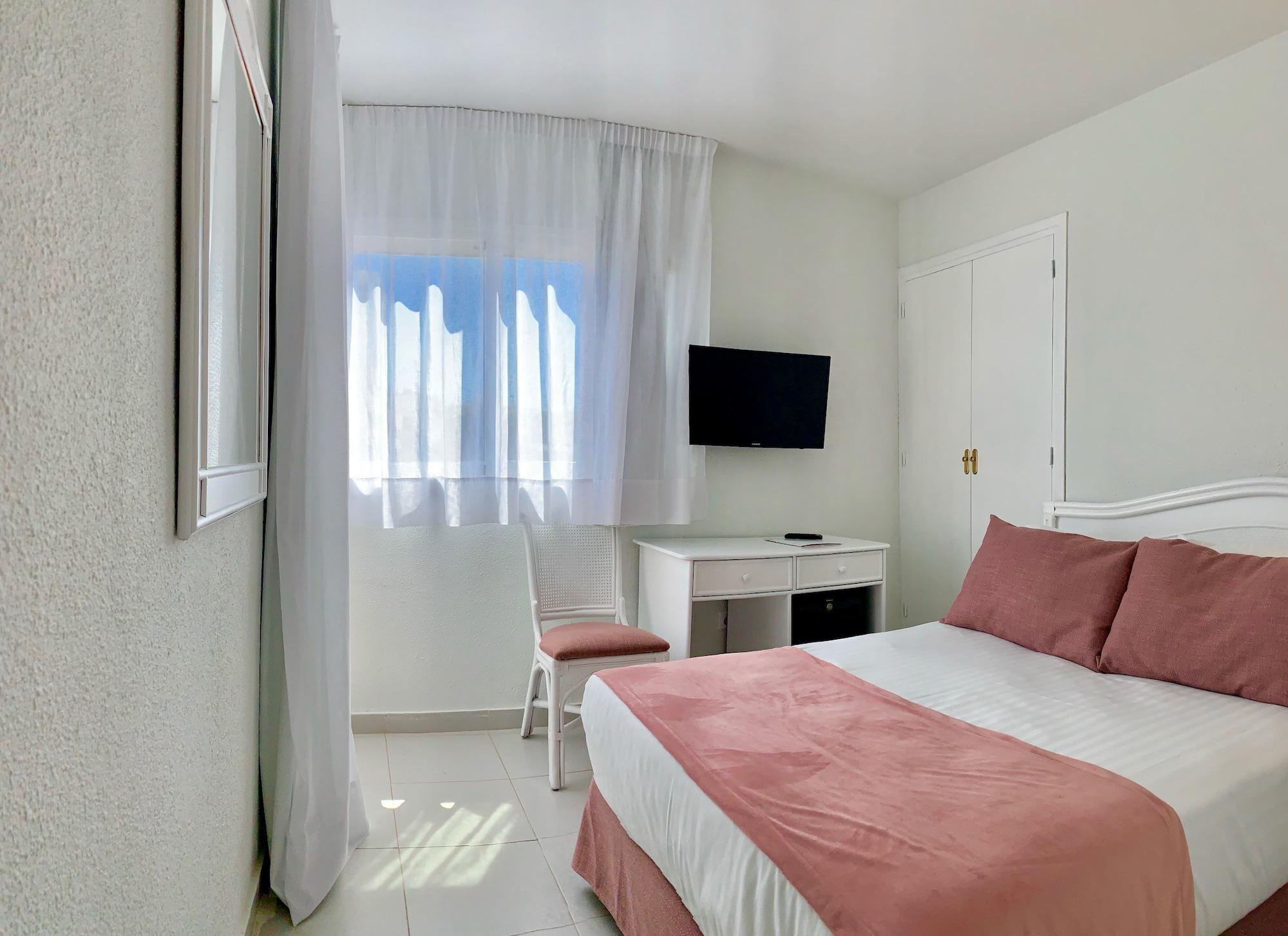 Hotel Aromar Кастел Пладжа де Аро Екстериор снимка
