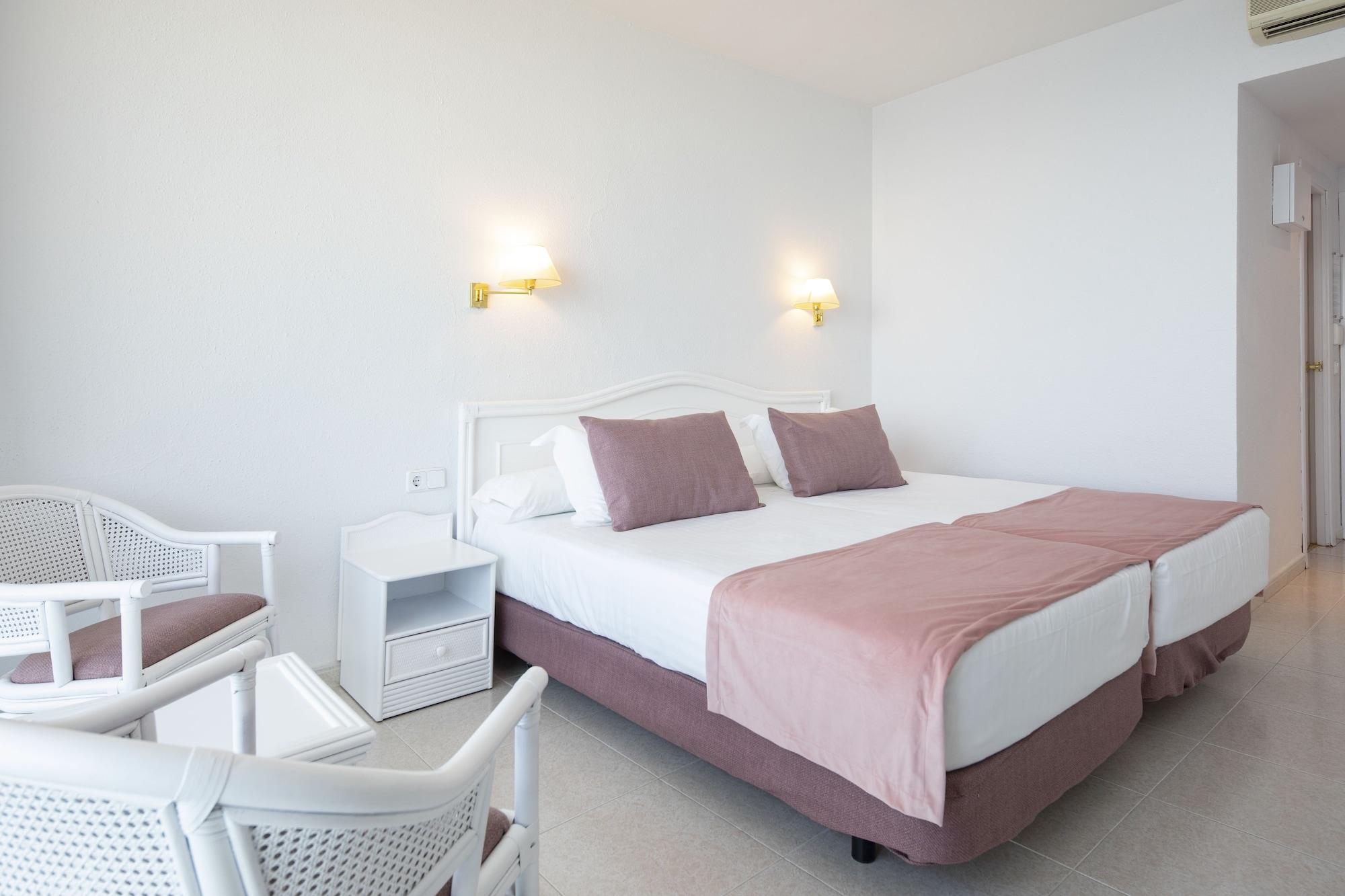 Hotel Aromar Кастел Пладжа де Аро Екстериор снимка
