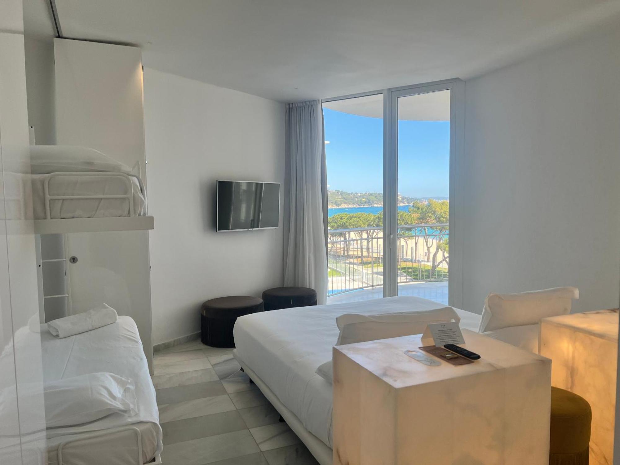 Hotel Aromar Кастел Пладжа де Аро Екстериор снимка