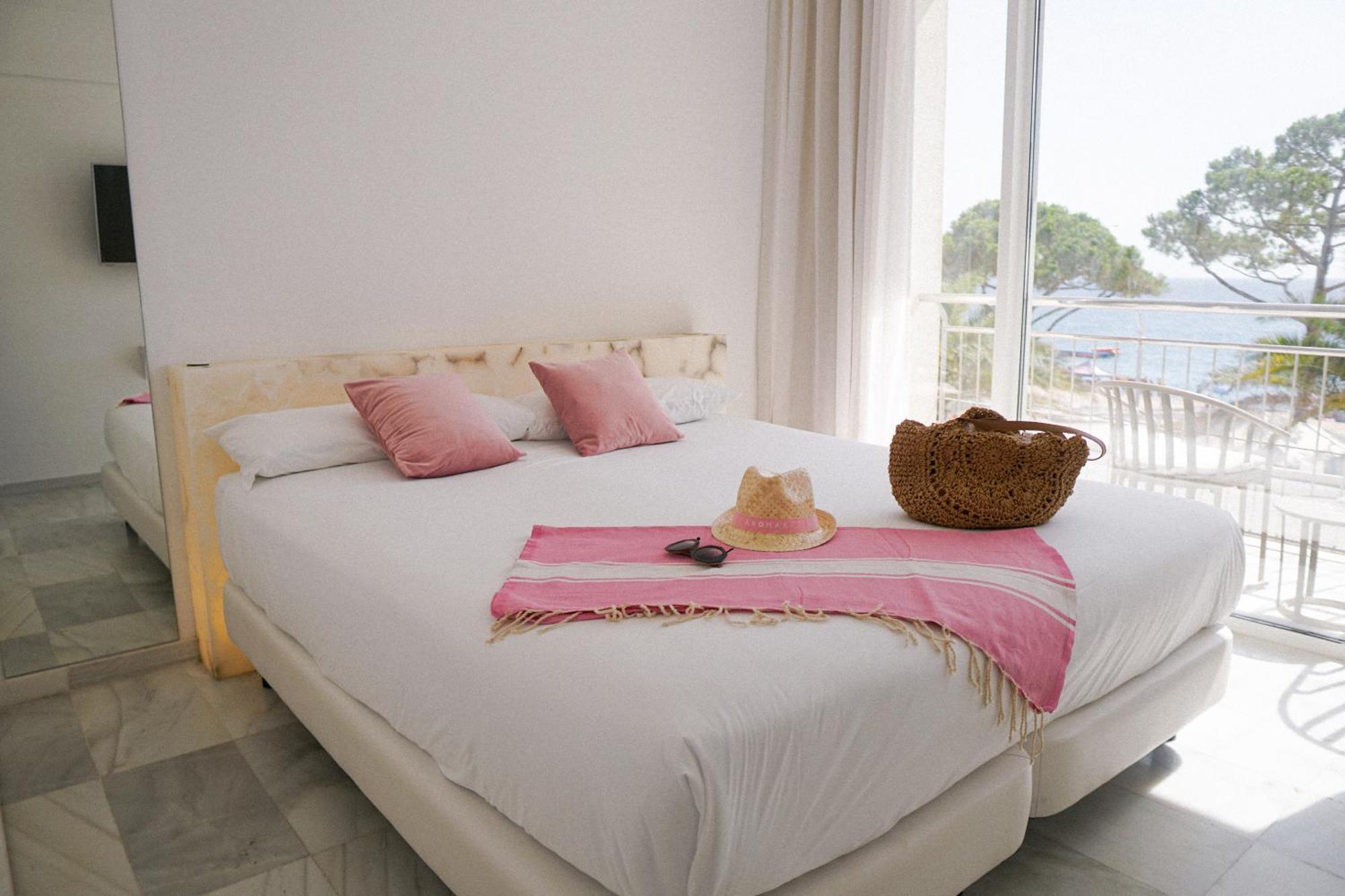 Hotel Aromar Кастел Пладжа де Аро Екстериор снимка